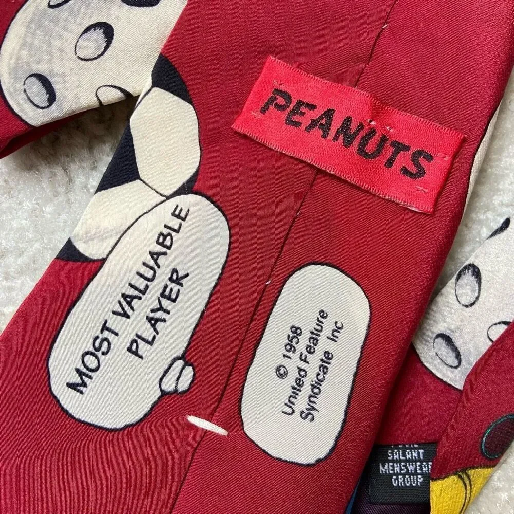 Vintage Collectable 1958 100% Silk Peanuts Snoopy Sports Tie